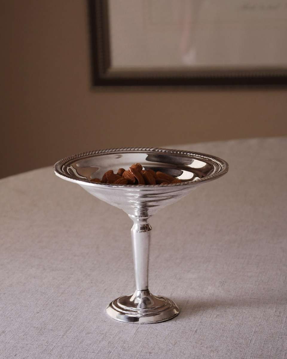 SOHO Small Gallones Pedestal
